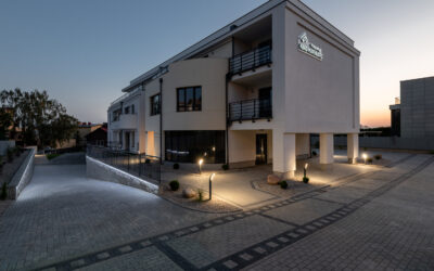 General – residential building with commercial unit